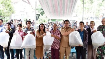 Bupati Samosir Salurkan Bantuan untuk Kelompok Tani dan Pokdakan