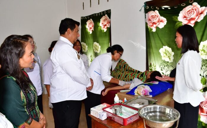 Bupati Samosir Kembali Berikan Pelayanan Gratis di Kecamatan Palipi