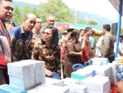 Kapolda Sumut Berikan 1.500 Paket Sembako Bakti Sosial di Kecamatan Simanindo