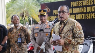 Plt Wali Kota Medan Hadiri Pemusnahan Barang Sajam dan Pengembalian Sepeda Motor Hasil Pencurian