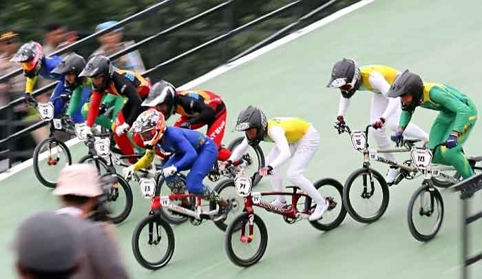 Tim Balap Sepeda BMX Putra Sumut Raih Medali Perak PON XXI