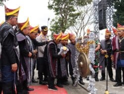 Pj Bupati Surung Charles Bantjin Buka Pesta Njuah-njuah