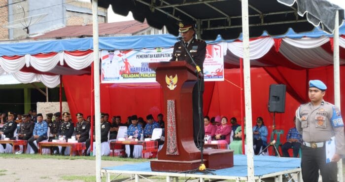 Peringatan Hari Pahlawan Tingkat Kabupaten Samosir di Makam Pahlawan Sidamdam