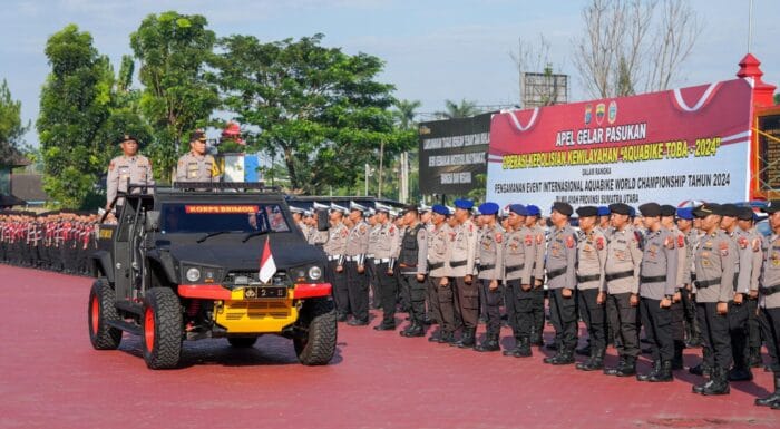 Polda Sumut Gelar Apel Pasukan Aquabike Toba 2024