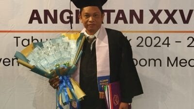 Dedy Girsang Owner Media Online SolusiTVnews dan SolusiHarian Raih Sarjana Hukum