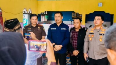 Pj Bupati Heri Kunjungi Langsung Gudang Logistik KPU