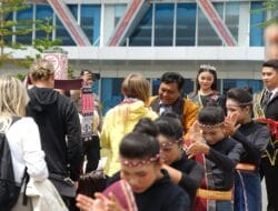 Penerbangan di Bandara Raja Sisingamangaraja XII Bergairah Sejalan Aquabike Danau Toba