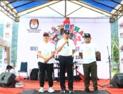 Polres Samosir Ikuti Jalan Sehat Menuju Pemilihan Serentak 2024