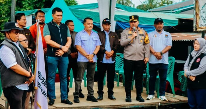 Pj Bupati Batu Bara Lepas Distribusi Logistik ke 12 Kecamatan