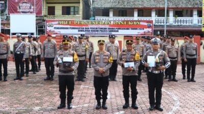 Kapolres Samosir Pimpin Pemberangkatan Personel dan BKO Polda Sumut Pengamanan TPS Pilkada 2024