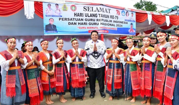 Pemkab Samosir Gelar Hari Guru Nasional dan HUT Ke-79 PGRI
