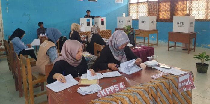 Rumah Dekat TPS Mencoblos ke Tempat Lain