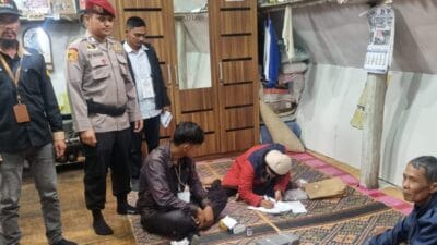 Polres Samosir dan BKO Poldasu Kawal Pencoblosan Warga Tak Hadir Karena Sakit