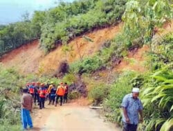 Tanah Longsor Terjadi di Dusun Patije Desa Sampean Labusel