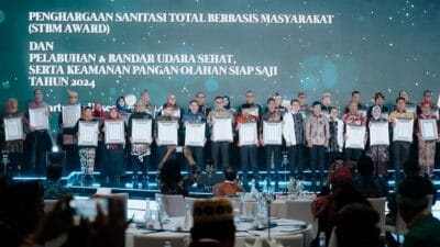 Pemkab Solok Terima Penghargaan STBM Award dari Kemenkes RI