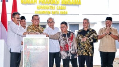 Wamen UMKM Resmikan Rumah Produksi Bersama Petani Cabai Desa Lubuk Cuik