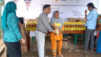 PT STA Gelar Pasar Murah di Desa Binanga Dua, Siapkan 2 Ton Minyak Goreng