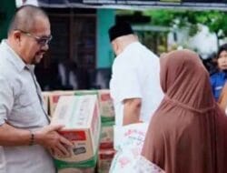 Baharuddin Siagian Bupati Terpilih dan PT Socfindo Tanah Gambus Peduli Korban Banjir