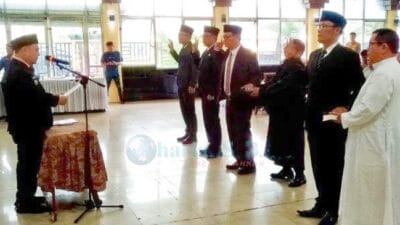 Bupati Dairi Lantik Bawas Perumda Air Minum dan PD Pasar
