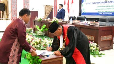 Ketua PN Balige Lantik Pimpinan DPRD Samosir Periode 2024-2029
