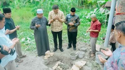 Pj Bupati Heri Berikan Bantuan Bedah Rumah Guru Mengaji