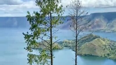 Pasang Surut Industri Pariwisata Kota Parapat
