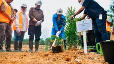 Dinas Pertanian dan Perkebunan Batu Bara Sukses Laksanakan Program PSR