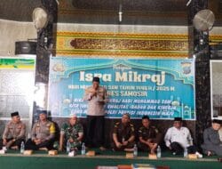 Polres Samosir Gelar Peringatan Isra Mikraj 1446 H Bersama Jemaah Masjid Al Hasanah Pangururan