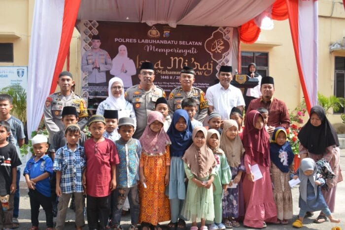 Polres Labusel Peringati Isra Mikraj 1446 H dengan Santuni Anak Yatim