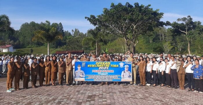 Polres Samosir dan Kapolsek Jajaran Cegah Peningkatan Pelanggaran Berlalu Lintas di Kalangan Pelajar