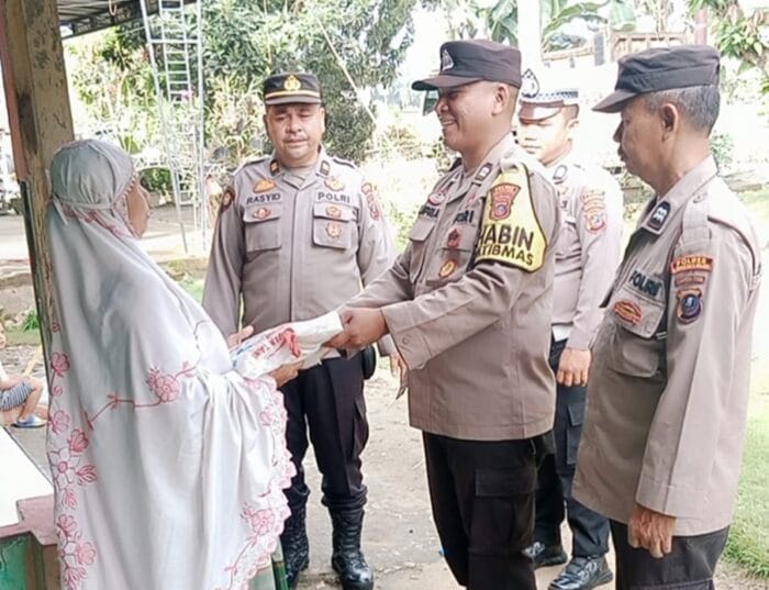 Polsek Torgamba Gelar Bakti Sosial di Bulan Ramadan Bantu Warga Kurang Mampu