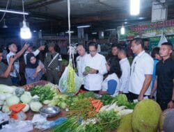 Rico Waas Pantau Harga Bahan Pangan di Pasar Petisah