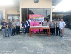 Polsek Sungai Kanan Berbagi Takjil Kepada Masyarakat di Bulan Suci Ramadan 1446 H