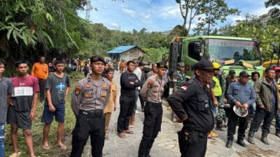 Polisi dan Instansi Terkait Amankan Lokasi Pascagempa di Kabupaten Taput