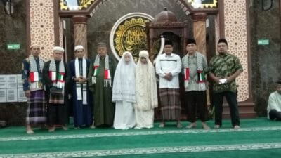 Lewat Infak Warga Dusun II Desa Sambirejo Timur Bersama Ustaz Junaidi Alhamdi Bangun Amal di Akhir Ramadan