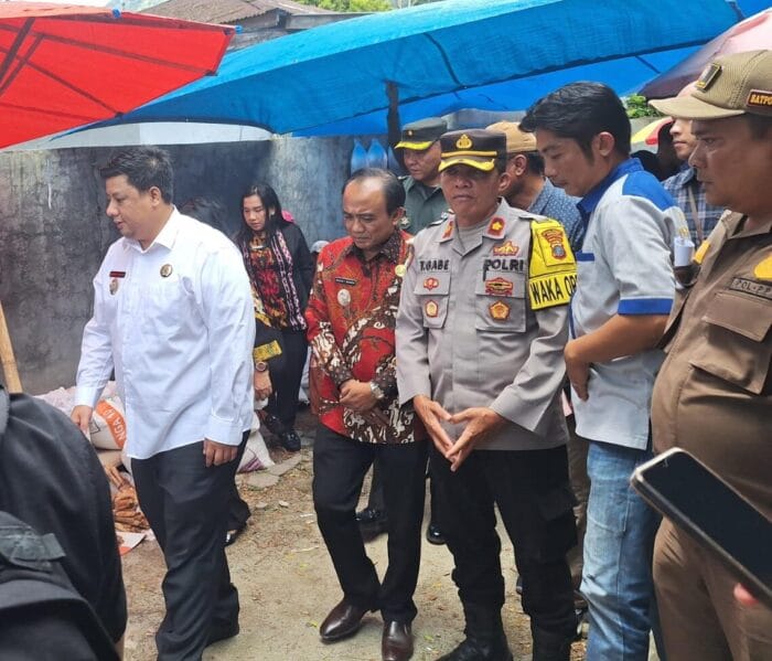 Wakapolres Bersama Pemkab Samosir Pantau Harga Sembako Jelang Idul Fitri 2025