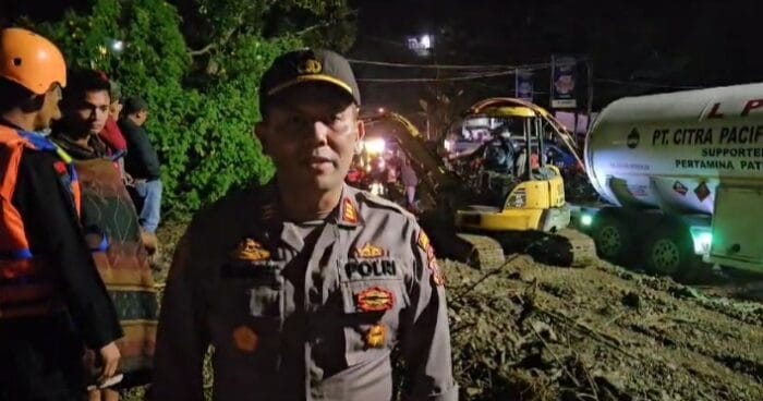 Banjir Bandang Terjang Kecamatan Soalan Parapat