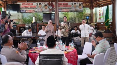 Hadiri Open House Idulfitri di Kediaman Wakil Wali Kota Medan, Rico Waas Dendangkan Dua Lagu