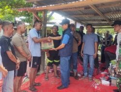 Pj Walikota Langsa Serahkan Bantuan Masa Panik Korban Kebakaran