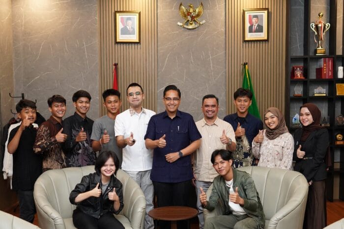 Rico Waas Ajak Seluruh Warga Medan Dukung Fajar dan Mesa di 5 Top Indonesian Idol