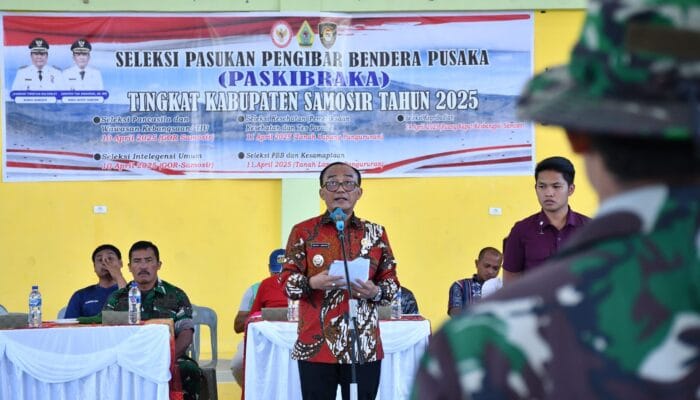 Wabup Samosir Pimpin Upacara Seleksi Paskibra 2025 Tingkat Kabupaten