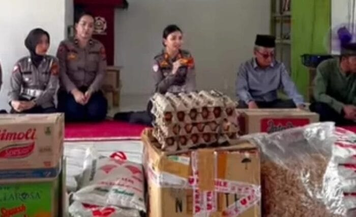 Hari Kartini, Kasat Lantas Polres Batu Bara Kunjungi Panti Asuhan Husnul Khatimah Berbagi Tali Asih