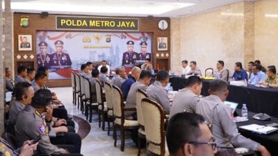 Kapolda Metro Gelar Rakor Pastikan Peringatan Hari Buruh Berjalan Lancar dan Aman