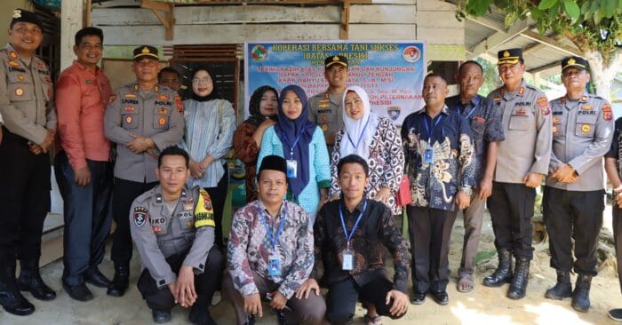 Dukung Ketahanan Pangan, Polisi di Tapteng Berdayakan Warga Lewat Usaha Ternak Ayam