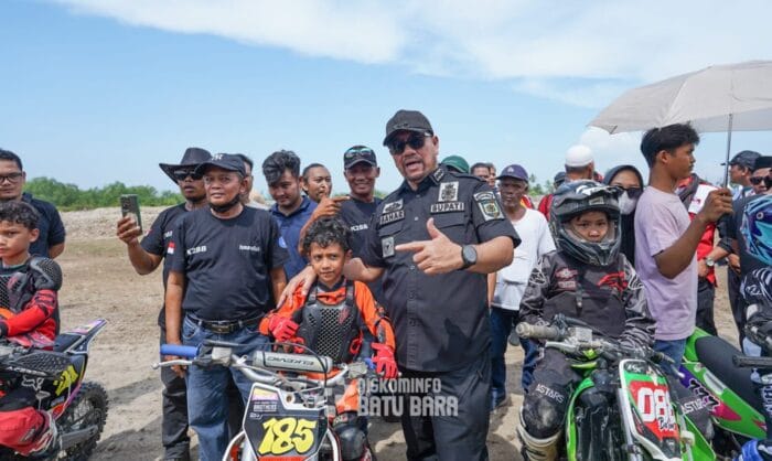Bupati Resmi Buka Kejuaraan Motocross dan Grasstrack Piala Batu Bara Bahagia