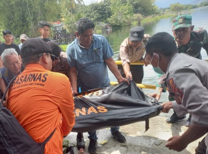 Polres Samosir Terjunkan Tim Bantu Pencarian Tiga Pelajar Tenggelam di Danau Toba