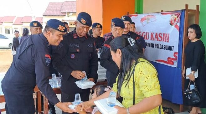 Personel Brimob Batalyon C Gelar 'Minggu Kasih' dengan Aksi Sosial di Gereja Oikumene