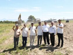 Wabup Samosir Memonitor Pembukaan Jalan Pangururan Bypass
