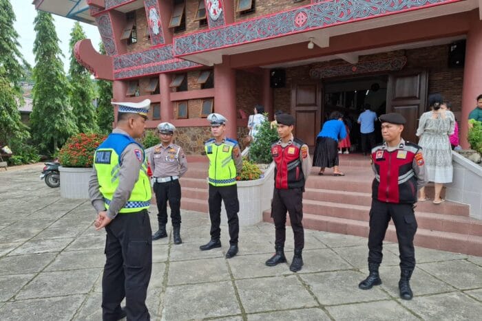 Polres Tapteng Kerahkan Ratusan Personel Amankan Ibadah