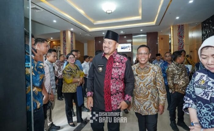 Bupati Batu Bara Terima Hasil Laporan Keuangan Pemerintah Daerah